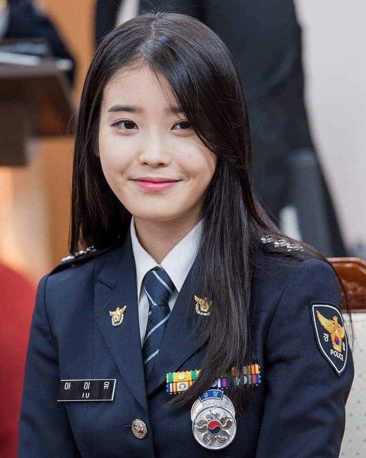Aaron_jieun23's tweet photo. Happy birthday!!! IU  🥳🎉❤️ I love you IU #iu #Iufan #leejiun #dlwlrma #HappyIUDay #30SpringsWithIU #l이지은 #leejiu https://t.co/Ddg0zb4KQi