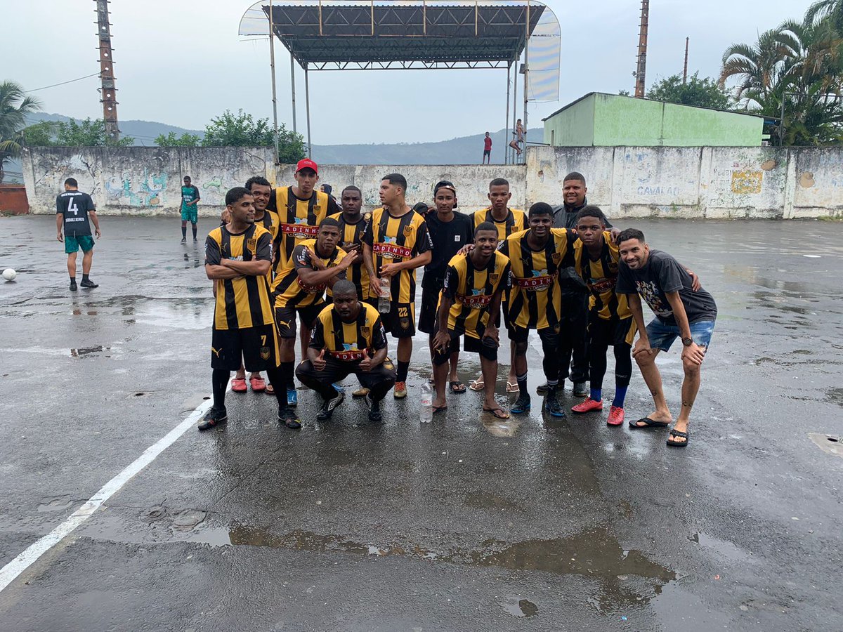 COM CHUVA OU SEM CHUVA, COMEÇOU DO JEITO QUE TINHA QUE COMEÇAR. 
3X1 OS CRIAS!! 
#OSCRIASDOBC ❤️🤍