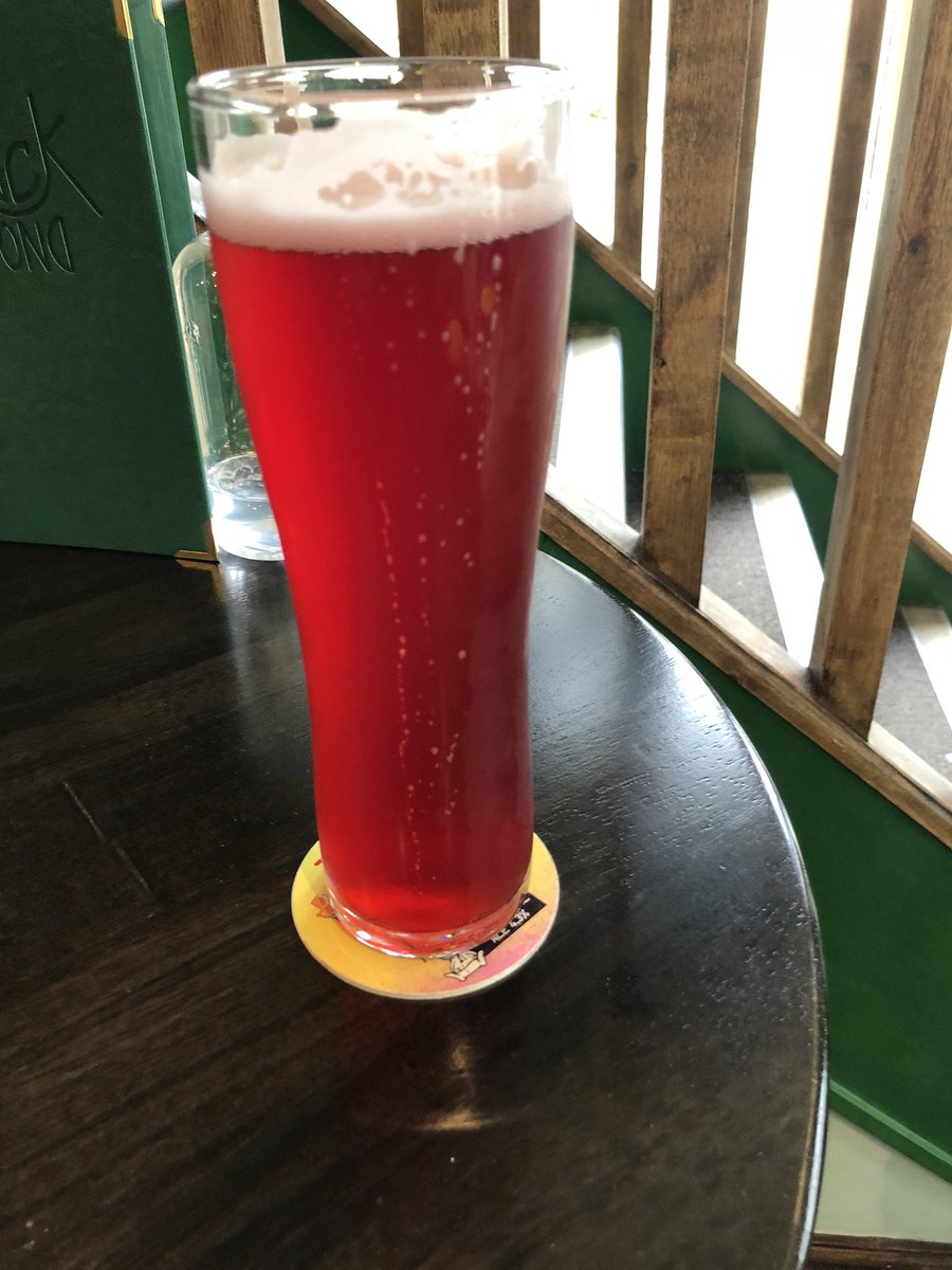 craftwo04350732's tweet photo. Summer in a glass #erictheseagull #blackcurrantgose #binibrew 4.5% #craftale #shoplocal #supportlocalBusiness https://t.co/kVNGFkcVYd