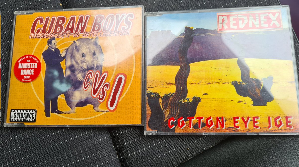 HannahGould4's tweet image. Found these classics in the back of my parents garage, was looking for something entirely different but ended up getting distracted 🤣 #Classics #oldschool #retrocds #garagejunk