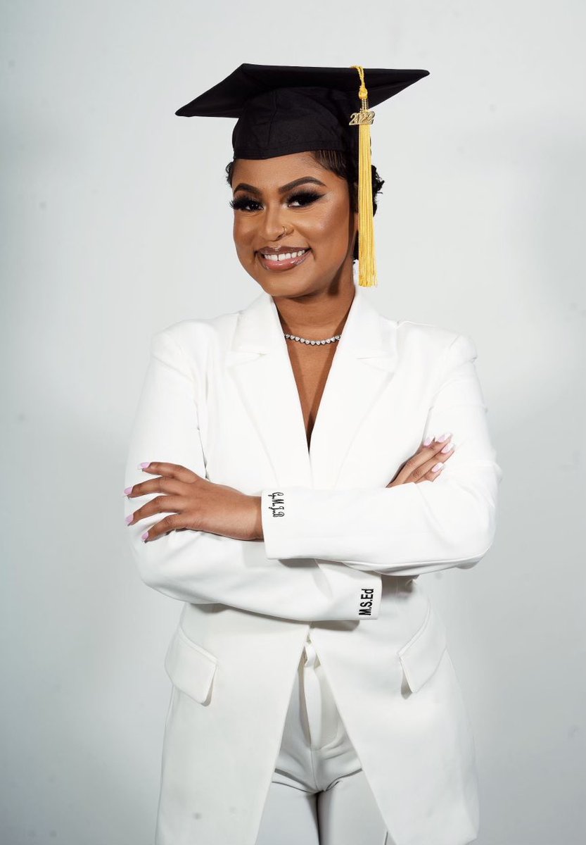 geeeezyy_'s tweet photo. Ya girl a masters mami 🤪 https://t.co/dT7TvqnaPE