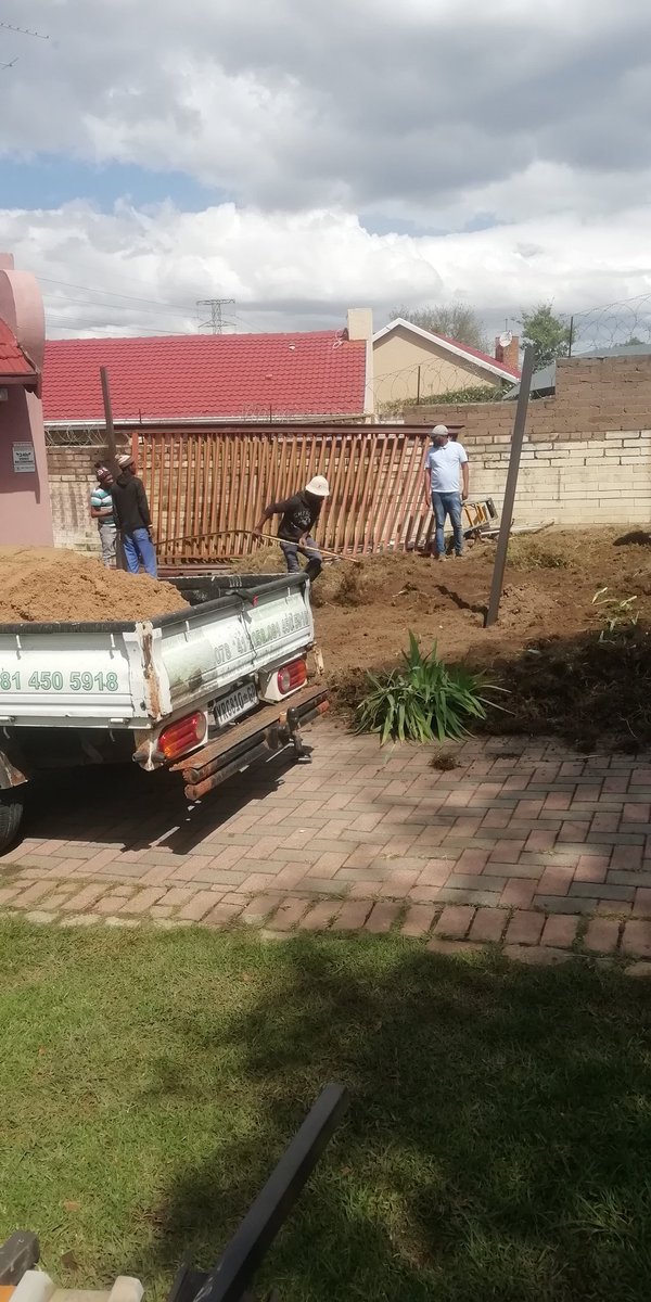 AmukeloProjects's tweet photo. We back with another project, (Slik Talk salute)
I will take you to the progress below. Building a carport of 4 cars parking, braai place πand kitchen sink
#RIPDeborahFraser Orlando Pirates Mihlali Adv Teffo #AmukeloProjects #DJSBU Home Affairs https://t.co/Xv7b9y2zhG
