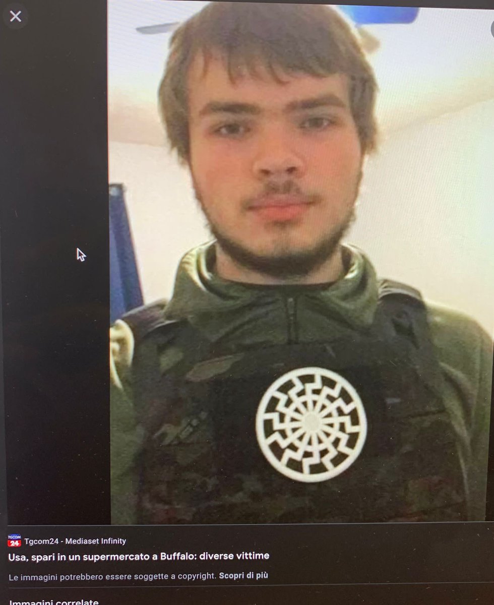 VauroSenesi's tweet photo. Il suprematista bianco responsabile della strage di Buffalo (il simpatico emblema che sfoggia non vi ricorda niente?) https://t.co/9OTHb6mfcH