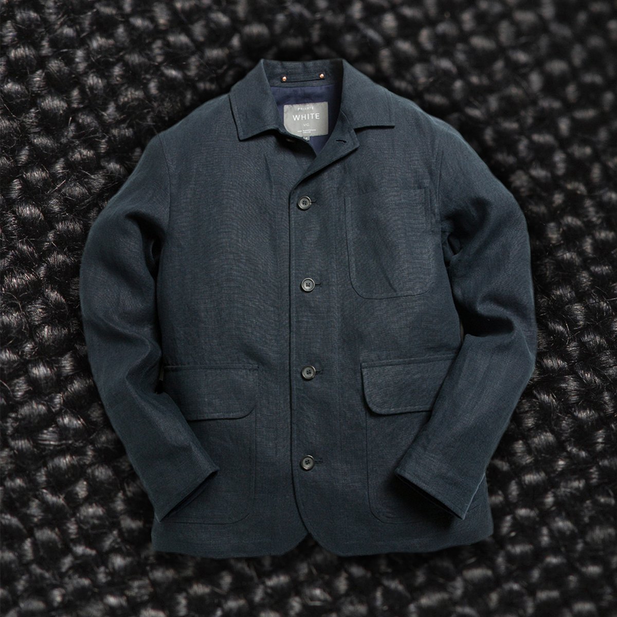 PrivateWhiteVC's tweet photo. Our Linen Breeze Blazer deserve’s closer inspection, with the help of our microscopic lens.  

Shop now https://t.co/aRUymPAtb9

#PrivateWhiteVC #Summerstyle #fabricfocus #linen #menswear #luxaryclothing https://t.co/bxJnetLsTP