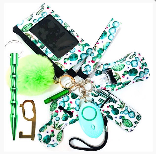 best_hallo's tweet photo. Safety Defense Keychain Siren Rings Wristlet Protection Keychain Set,multiple designs available.💕💕
Link 👇👇👇👇 
✅ https://t.co/jmIs3ZX06Q
.
.
#hallobest #safetydefensekeychains #keychain #keychainsforsale #keychaincustom https://t.co/cBkmLvUBZt