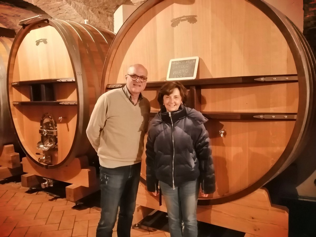 Sergio75829756's tweet photo. Cantina #oddero
#lamorra
#nebbiolo
#langhe
#barolo
#piemonte. Qui con Oddero Maria Cristina, una cantina ricca di storia e tradizioni.
Con degustazioni dei loro vini più importanti e rappresentativi del loro territorio.. https://t.co/4YCbesfipJ