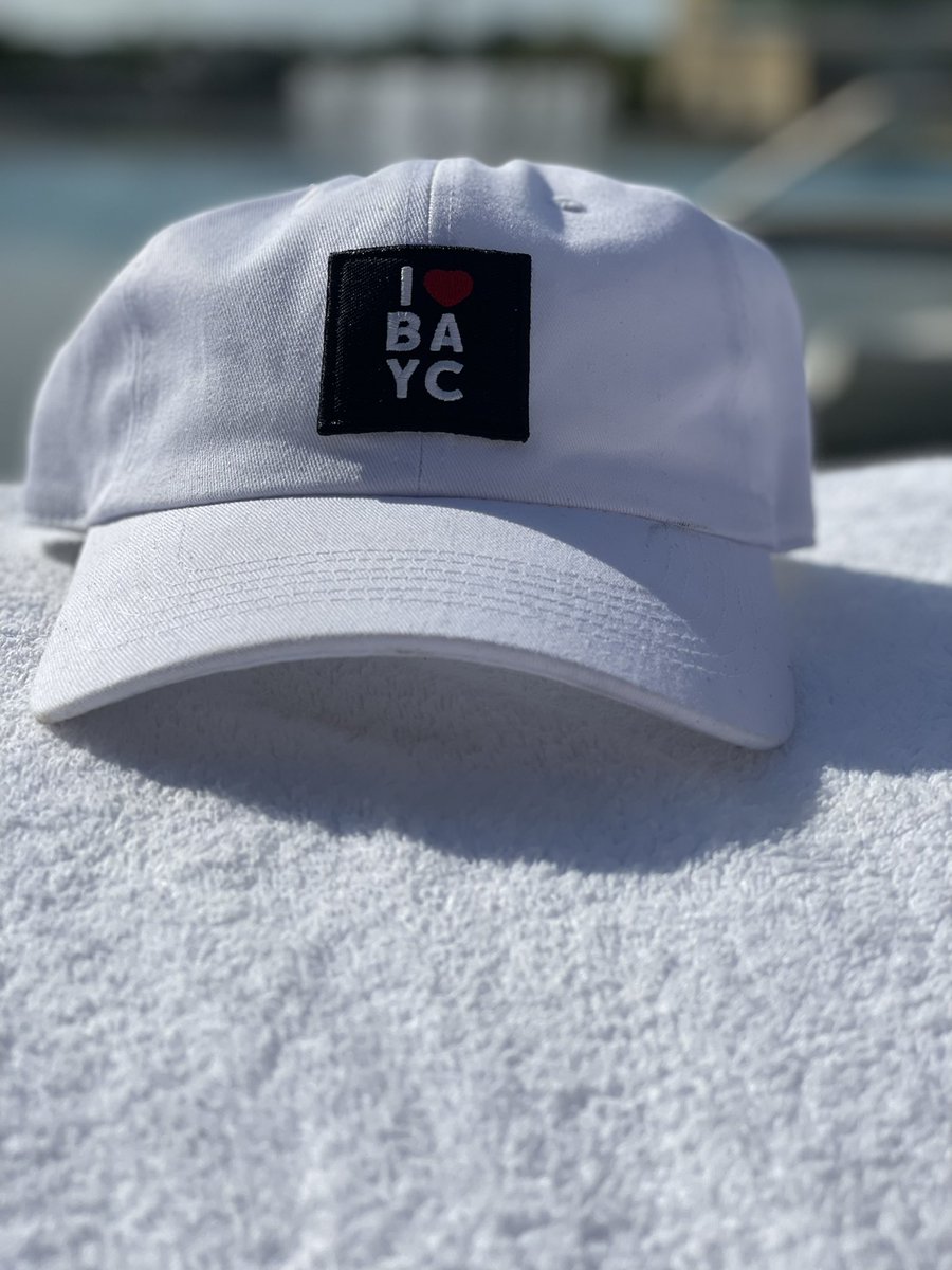 GM and Happy Sunday everyone. 
Do what you love and love what you do! <a href="/BoredApeYC/">Bored Ape Yacht Club 🍌</a> #BAYC #MAYC #OTHERSIDE #BAKC