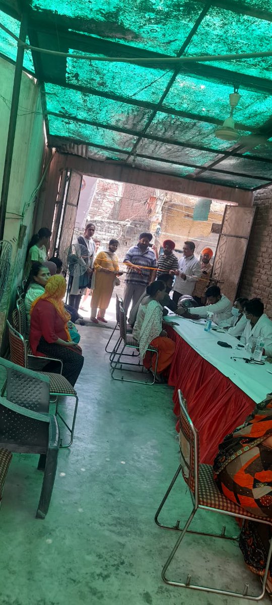 anj9876's tweet photo. बुध पूर्णिमा के उपलक्ष्य में इंद्रप्रस्थ चिकित्सा सेवा यात्रा के अंतर्गत @sewabhartidel एवम नेशनल मेडिकोज आर्गेनाइजेशन के संयुक्त तत्वावधानमें आज रामकृष्णपुरम विभाग-अम्बेडकर जिला के संगम विहार में निःशुल्क चिकित्सा सह दवा वितरण शिविर का आयोजन किया गया।
15 मई 2022
#ICSY
@delhinmo https://t.co/3b48K4zTCm