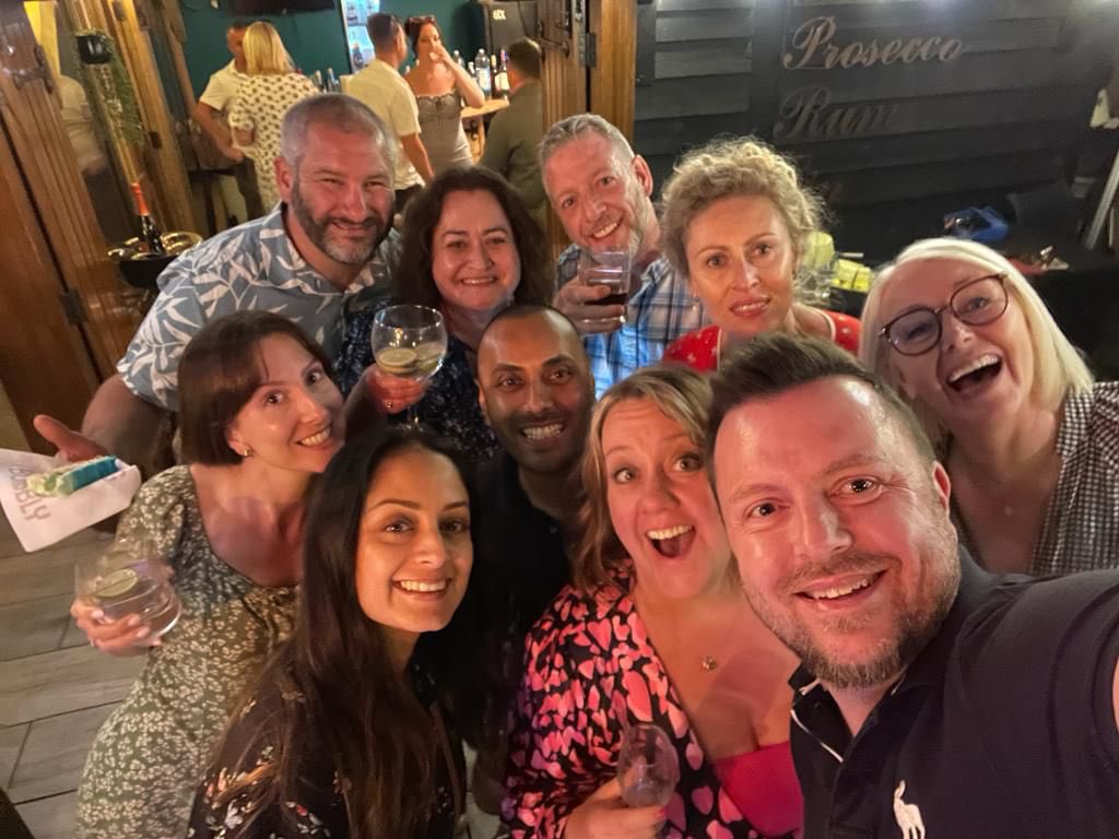 charlotteeaton_'s tweet photo. Party no2 Wahooooo #party #fabfifty #friends https://t.co/QIoV3ozgDH