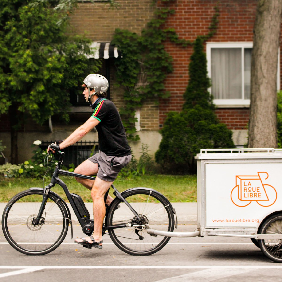 GoPivotorg's tweet photo. Electric bikes: The future of delivery services? 
@CedricChaperon, director and founder of 
@larouelibremtl says yes! Check out the link below to read Cedric's Spotlight on our platform!
#Montreal #innovation #SME #quebecbusiness #sustainability #GoPivot 

https://t.co/UO1K0TjMqM https://t.co/NXdY0EeXWc