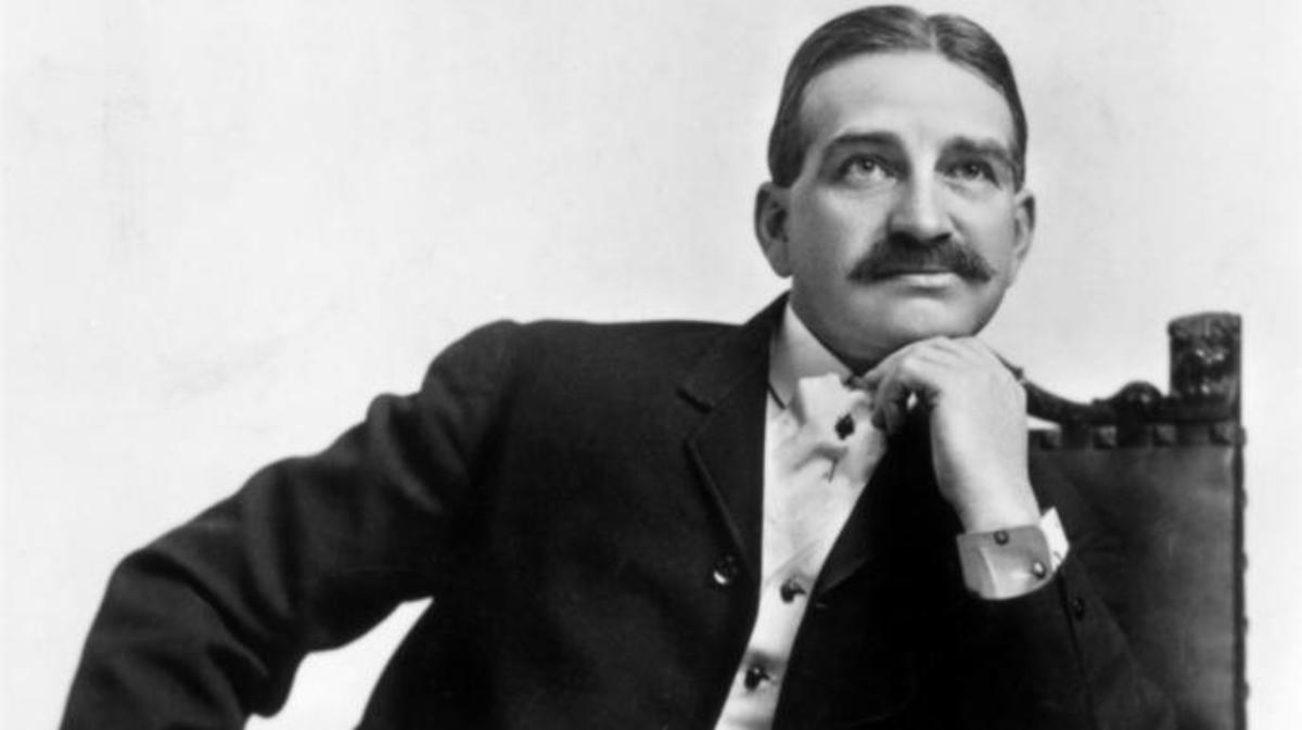 MrGordonLibrary's tweet image. Born on this day in 1856, American author L. Frank Baum, best known for his children's books, particularly The Wonderful Wizard of Oz and its sequels. He wrote 14 novels in the Oz series, plus 41 other novels. #LFrankBaum #WizardofOz