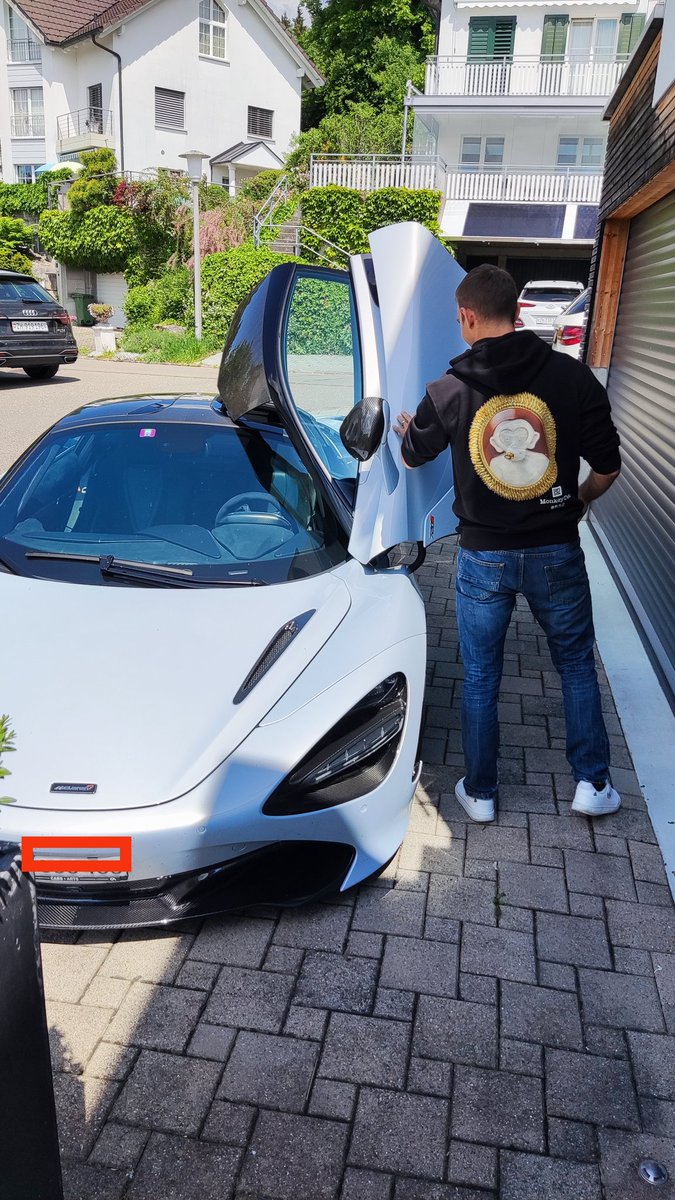 Kaiserlich87's tweet photo. What does #MonkeyDeo like to do on a sunny Sunday🐒❓ He loves to do a little jaunt with the car. Today he chose the Maclaren. which one would you have taken? #Lamborghini #Porsche #meclaren #cameo #amedeogang #exclusible @amedeoNFT @Kaiserlich87 #kaiserlich https://t.co/T2l9wdxdwn