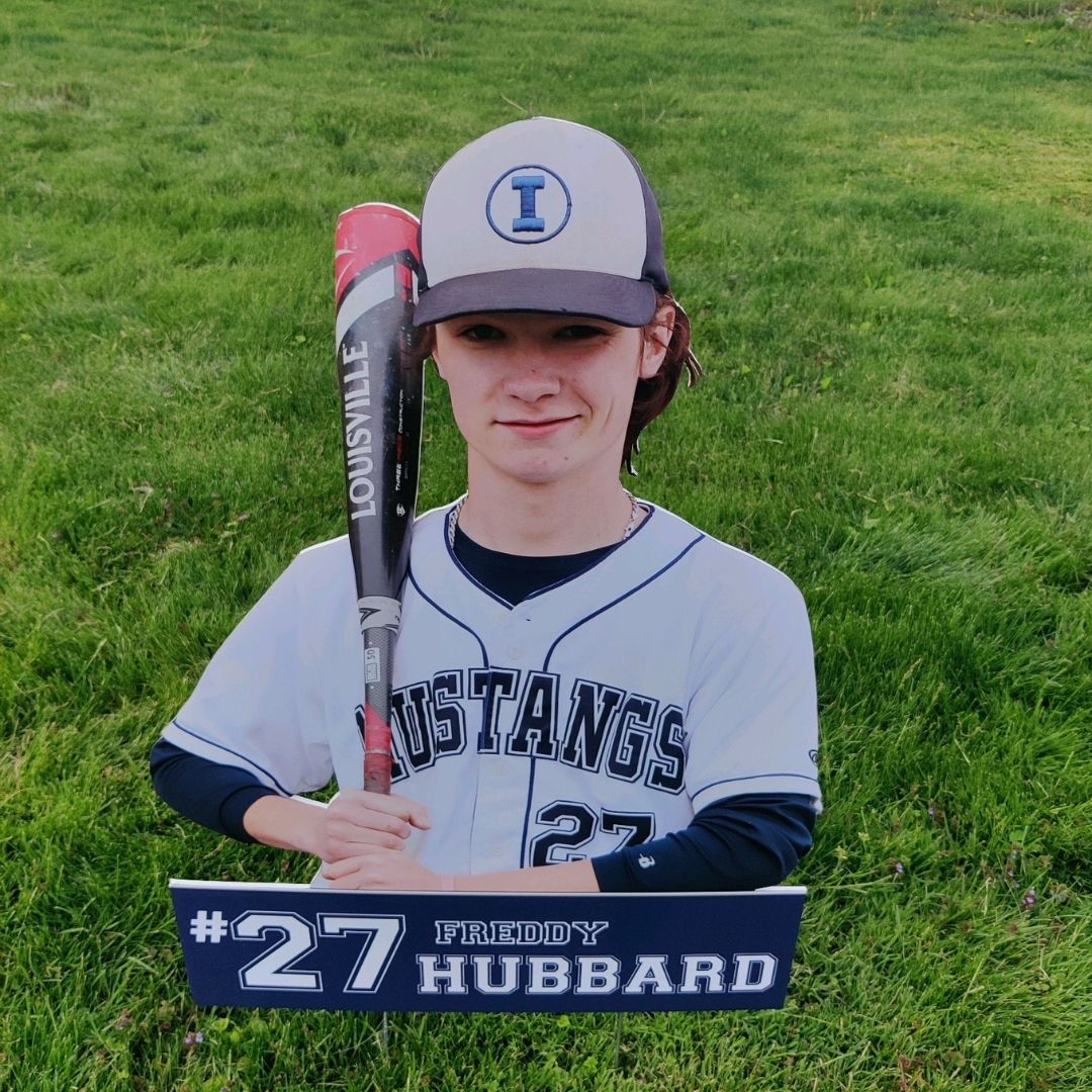 Ihsmustangs's tweet photo. Senior Nights continue! A big congratulations to Boys Baseball and their families for celebrating this week. ⚾

#IHSMustangs #IHSAthletics #MustangPride #IHSBaseball https://t.co/3c6B8LcyUW