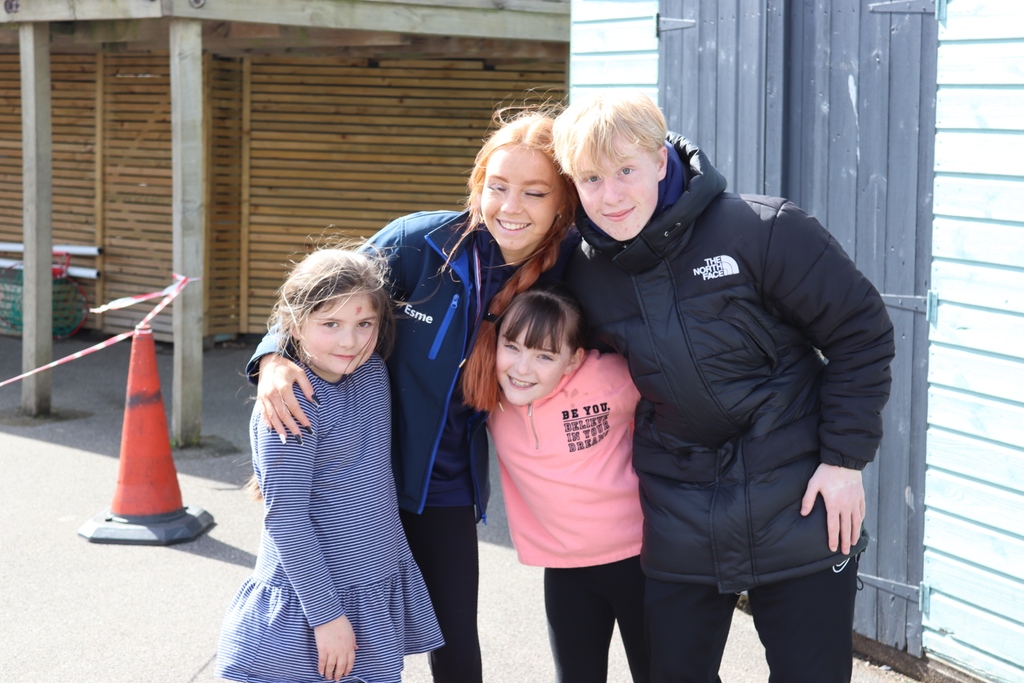 InclusliveSport's tweet photo. We love seeing all the smiling faces at our camps and sessions, This picture was from a recent camp.
Contact us to find out more about our sessions or camps or book online at https://t.co/H9rwotymP5
#camp #activekids #fundaactive #sportscamp #SEND #SEN #kentsport #beactive https://t.co/eLhEOyTsV6