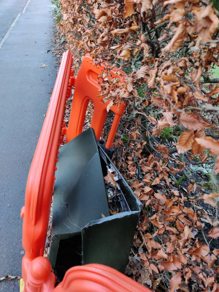 60lgr's tweet photo. @virginmedia May 2022 and the @virginmedia box outside my house still is not fixed 2 years after reporting it. https://t.co/2MsqDJG1ob