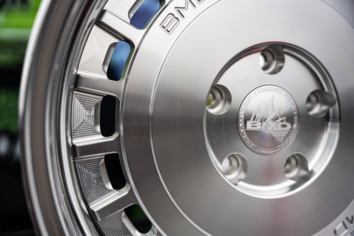 lii Barramundidesign 19インチホイール FSzDlxEVIAAgx8F.jpg