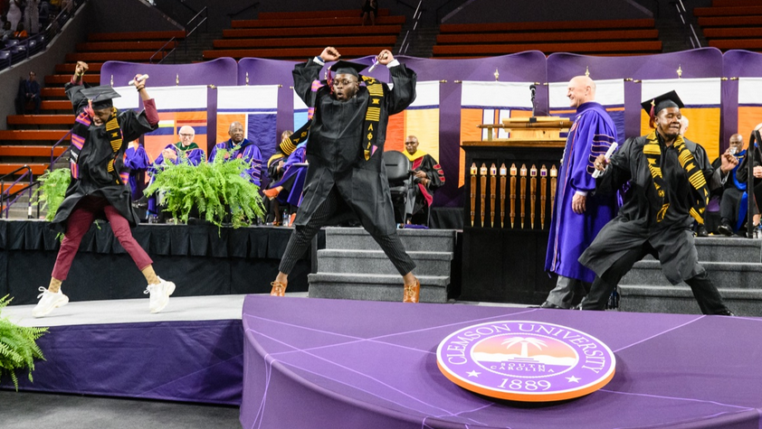 panacAlpha's tweet photo. PANAC is extremely proud of Spring 2022 graduates:  Congratulations to Pi Alpha's Brothers graduating this semester:

Jamison Taylor 
Melody Moorehead 
Shawn Brown
Devin Brown 
William Mitchell 
Tyler Piel 
Chavah Greene 
Justin Green (MBA) https://t.co/4out20lDWJ