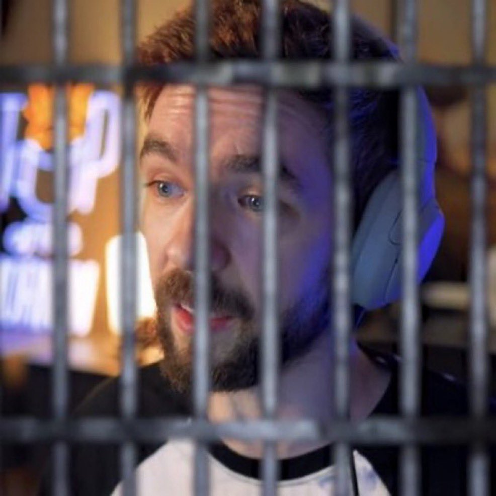 JsetwtJail's tweet photo. @Jacksepticeye @TheAnything_Bot There is no escape! https://t.co/UdpnET0Hfm