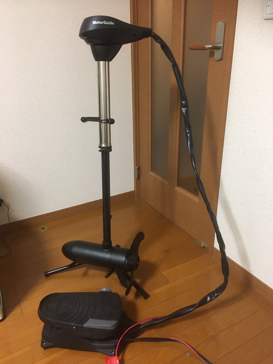 Sorano444's tweet photo. ギタースタンドって
エレキにピッタリなんだね https://t.co/9MIdOnNAUx
