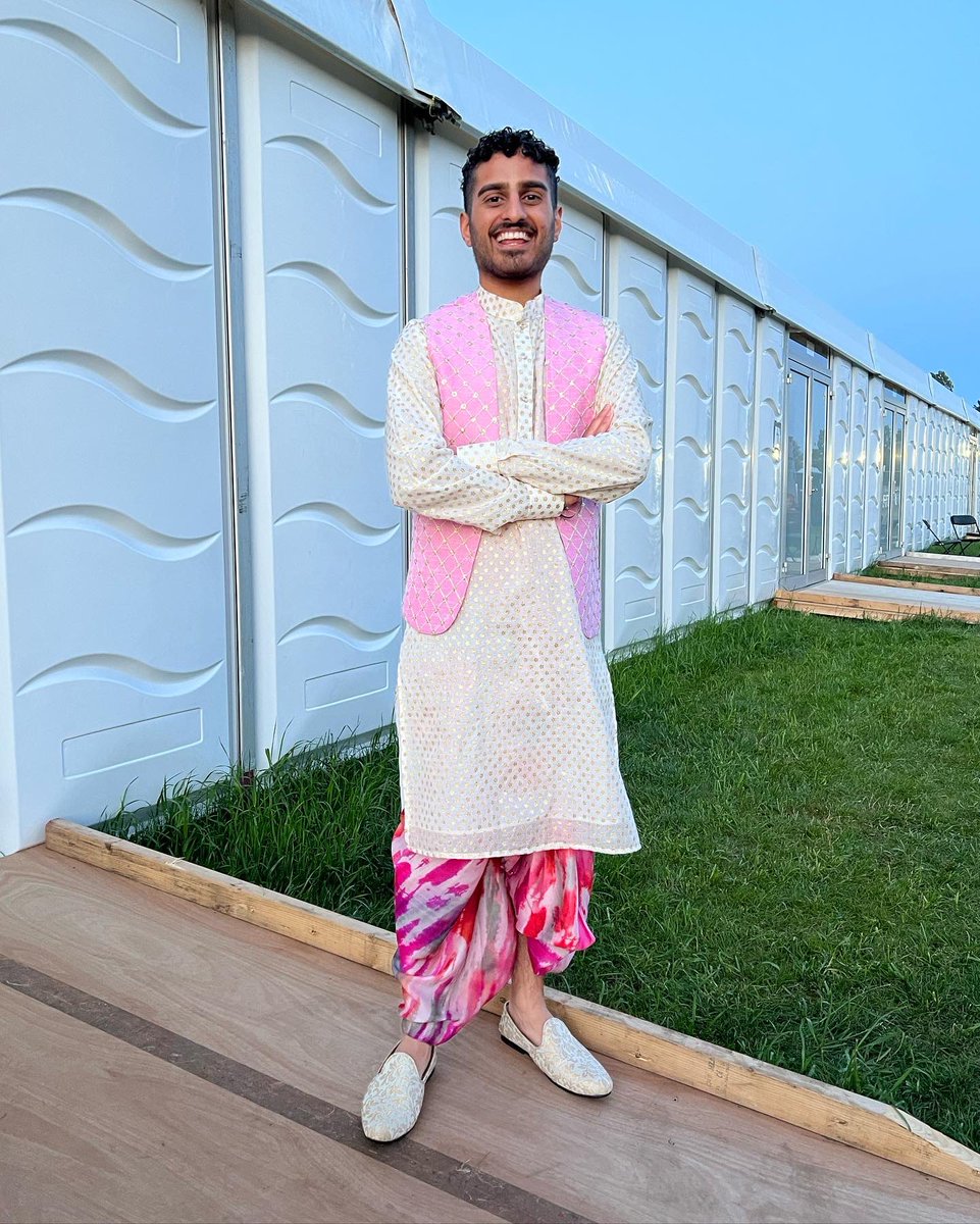 Alexinder tweet media