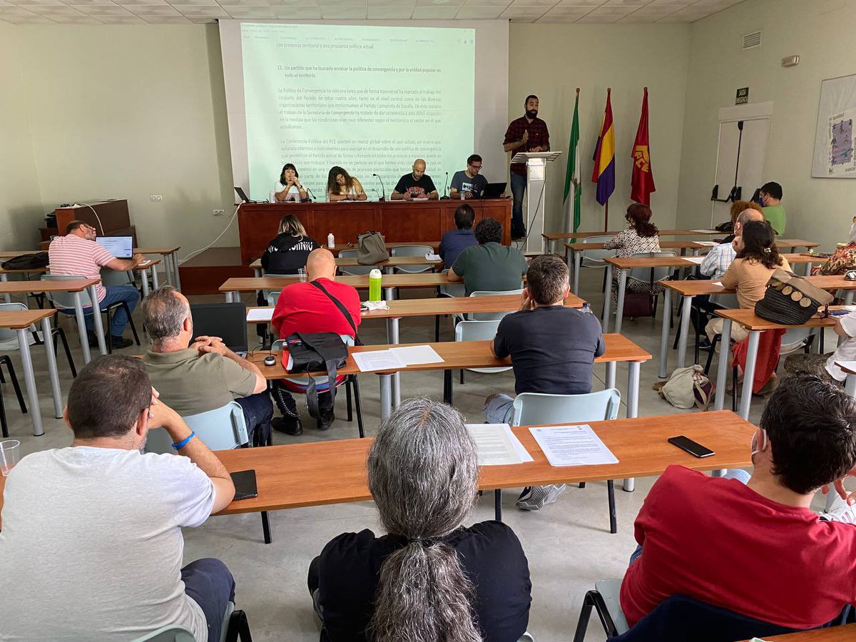 PCACadiz's tweet photo. 👥 Hoy hemos celebrado la Fase Provincial para el XXI Congreso del @elpce en el Centro de Formación Antonio Alba de El Portal con camaradas de distintos núcleos y comarcas de la provincia de Cádiz. 

Hay propuestas y debate. Hay organización. 
Hay Partido ✊🏻🔻 https://t.co/TLY0JKm27E