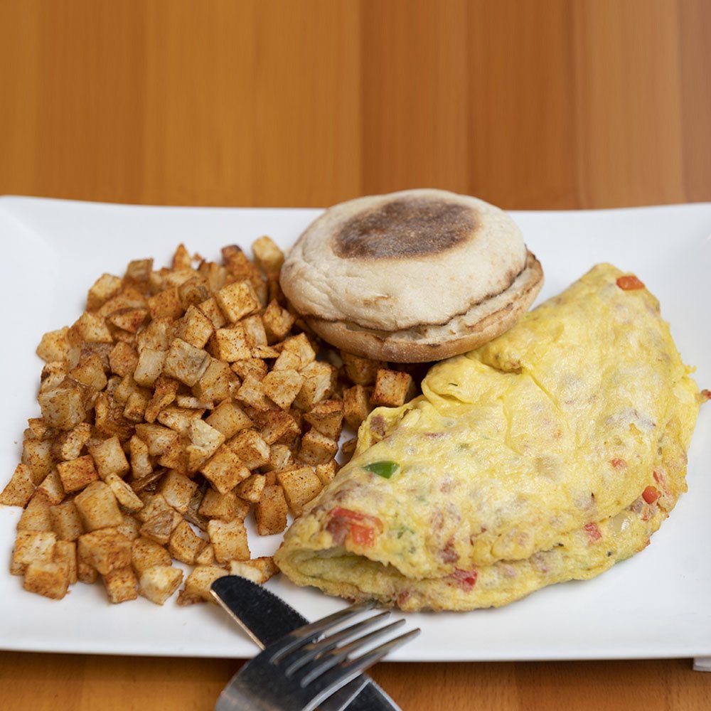 eatdimestore's tweet photo. I’d make a sausage pun, but they’re the wurst.
🍳Housemade Sausage Omelette with bell pepper, onion & fontina.
✨Sausage made in-house with pork from our friends at Marrow Detroit.
📷 by https://t.co/v7JmU2DrFa
#detroit #detroitfood #detroitrestaurants https://t.co/RgyNjjZgJb