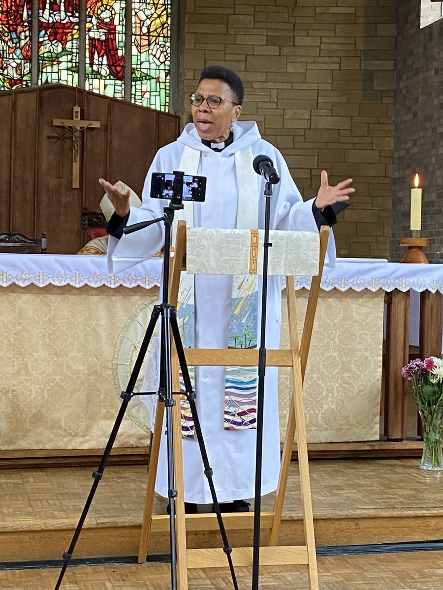 BishopSouthwark's tweet photo. Walk in this light - the light of Christ - all the days of your life Taraji Rahab Wambui Karimi-Njoka with the love and prayers of your parents Stanley and Clare godmother Rosemarie Bishop Designate of Croydon (and preacher today) and godfather Raymond #ShineasalightintheWorld https://t.co/EacjsfzKj5