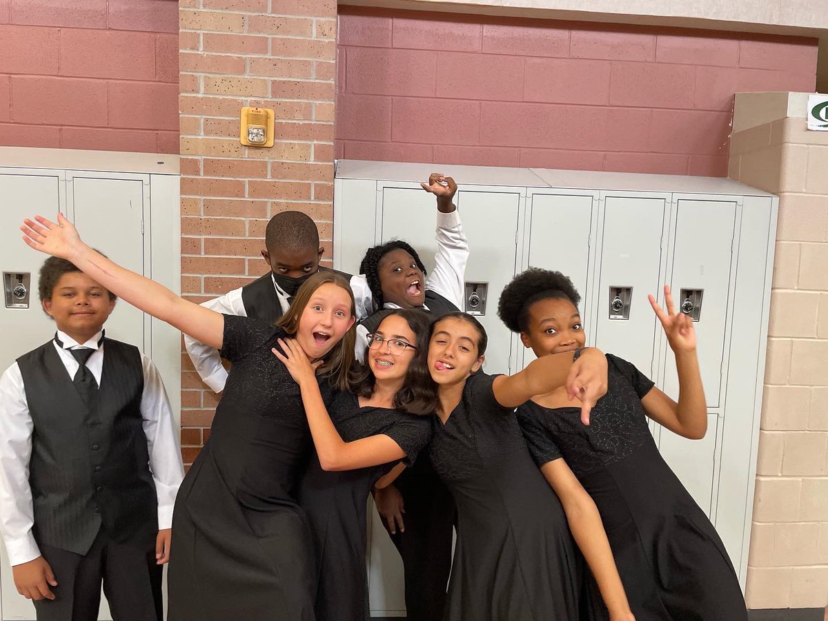 Beyond proud of these wonderful students! Great job on a wonderful clinic and concert yesterday!  <a href="/briscoe_eagles/">Briscoe Junior High</a> <a href="/LamarCISD/">Lamar CISD</a> @LamarConsPVA <a href="/FosterFalconCho/">Foster Falcon Choir</a>