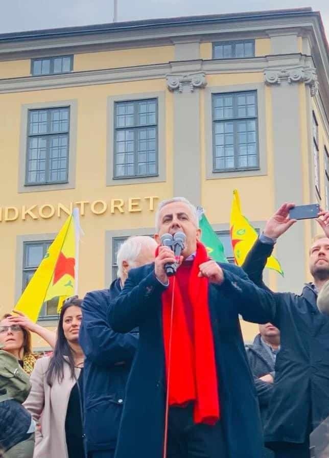 dd_grubu's tweet photo. İsveç Dışişleri Bakanı "PKK ile ilişkim yok" diyor ama hem kendisi hem de İsveçli vekiller PKK terör örgütüne uzun yıllardır destek veriyorlar: Meselâ Kadir Kasırga, Serkan Köse ve Evin Çetin.
#sweden #Suède #İsveç #Stockholm #tertor #terrorism #terrorist https://t.co/pYQA0aSrUI