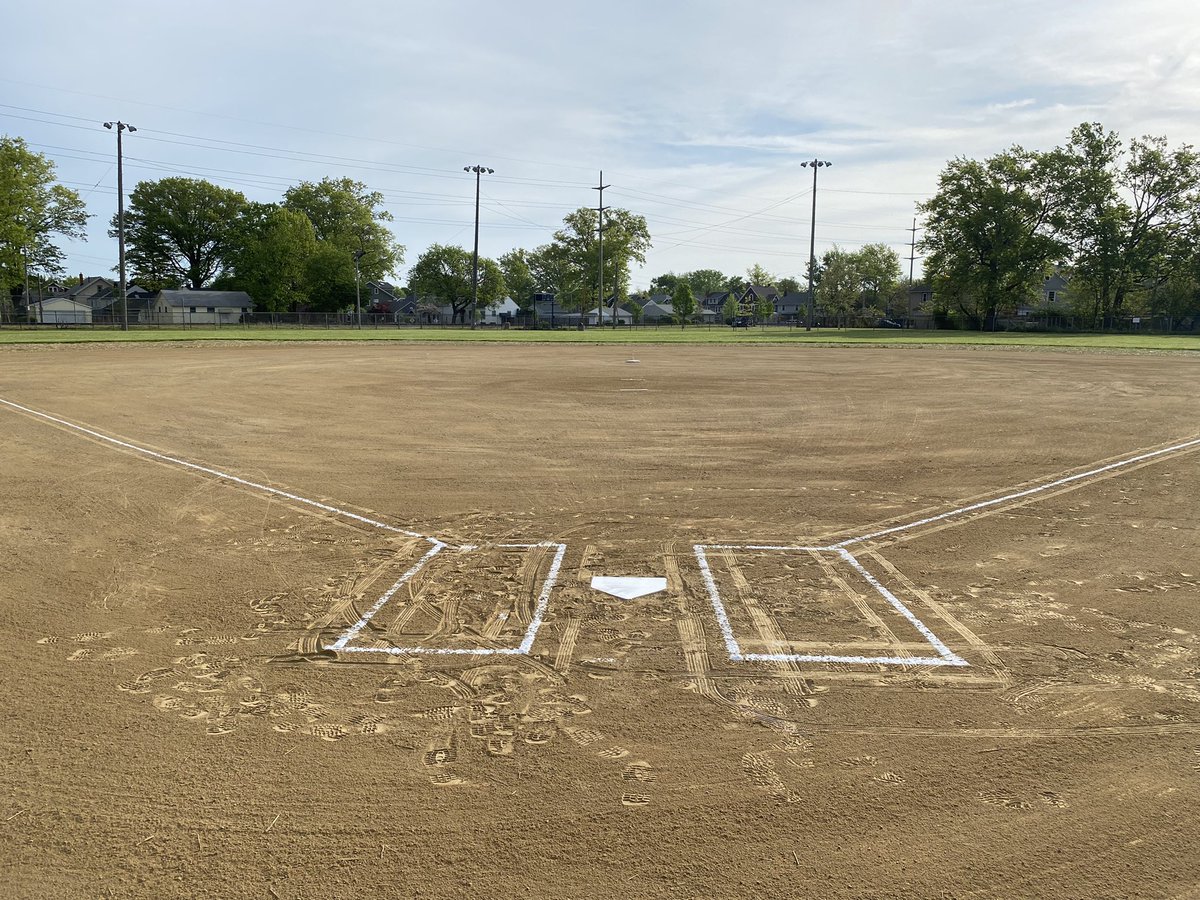lkwdrecleslie's tweet photo. George J & Jimmy would be proud of these fields today! Thank you to @LakewoodOhio & @MeghanFGeorge in partnership with @LkwdSchools & @LkwdSupt for getting these fields renovated for our community! @LkwdRec @LCBABaseball
#dirtwork #teamwork #lkwd #playball https://t.co/JTAVtcCpJh