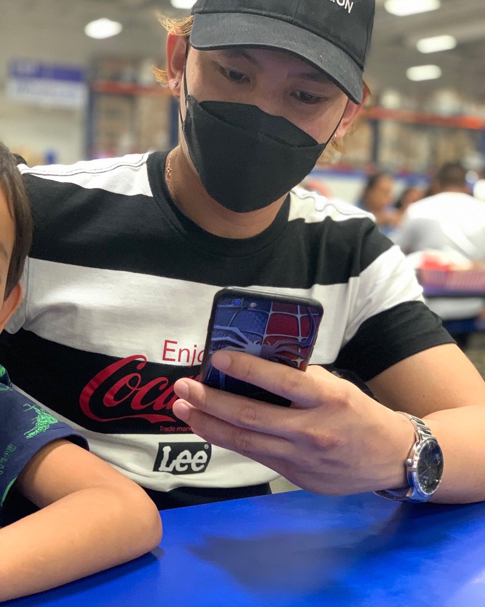 EpsBran's tweet photo. S&amp;R 🍕🍕🍕 https://t.co/vIWxCjt5NX