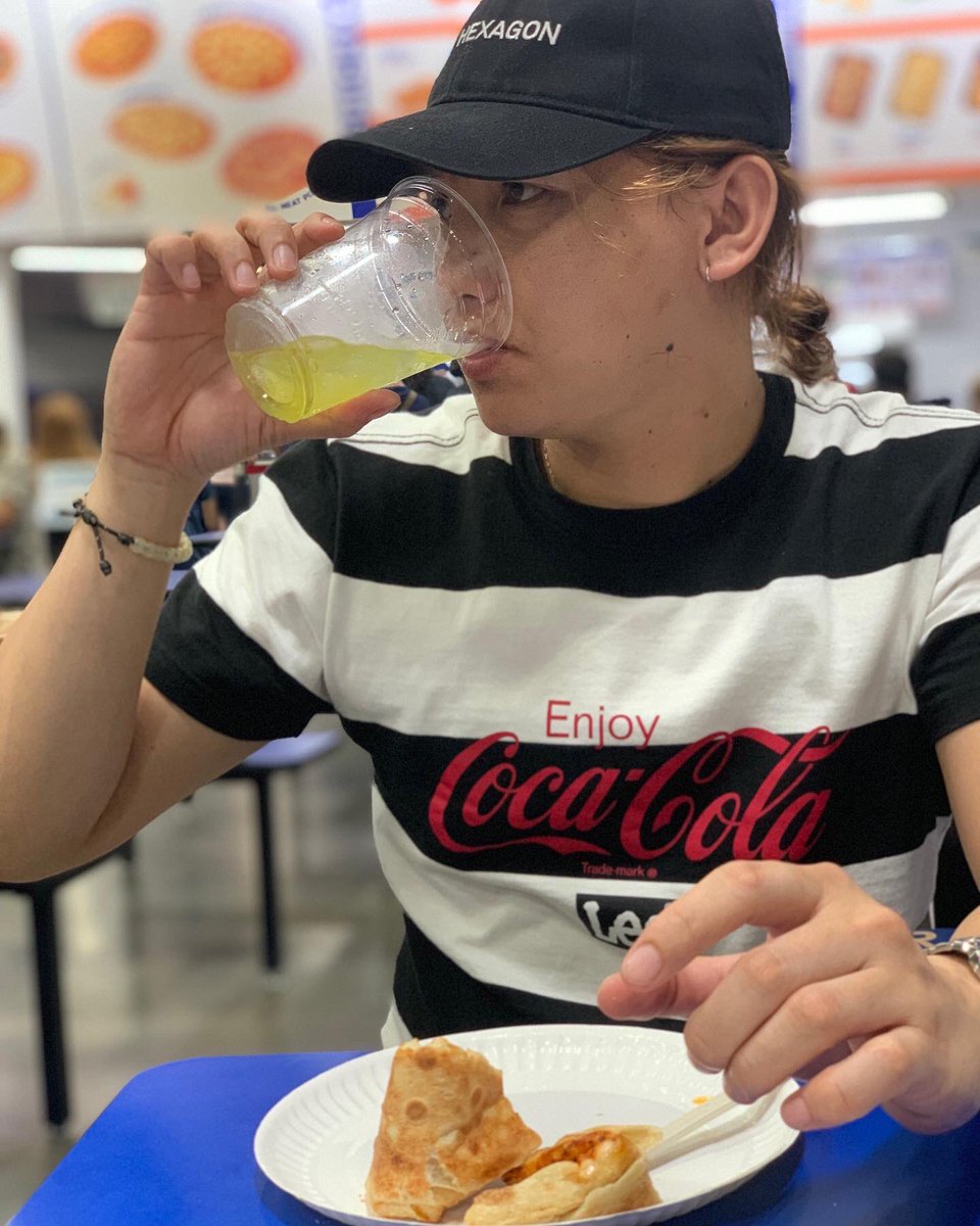 EpsBran's tweet photo. S&amp;R 🍕🍕🍕 https://t.co/vIWxCjt5NX