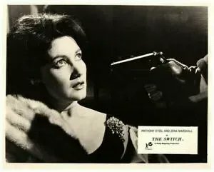 TalkingPicsTV's tweet photo. Abduction and Smuggling... make... THE SWITCH (1963) Premiere 3:35pm Stars #AnthonySteel #ZenaMarshall #ConradPhillips with #TPTVsubtitles https://t.co/XIpGNPlVce