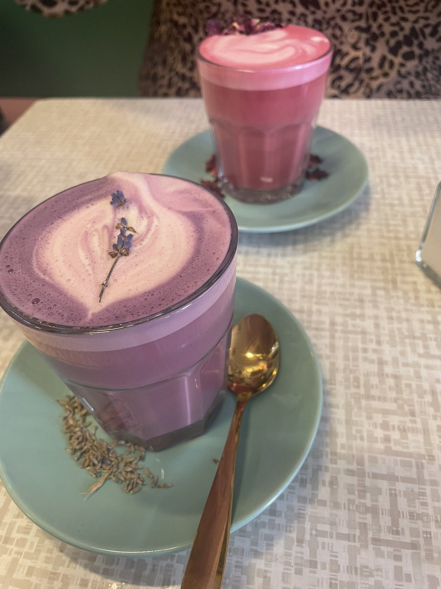 gillianSNP's tweet photo. Sundays are for mother/daughter brunches. Eventually got to try the lavender latte, well worth the wait https://t.co/4of7WEfOX1
