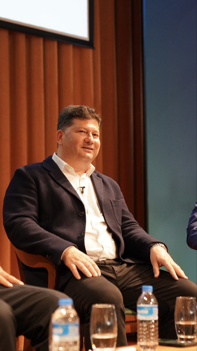BYV_'s tweet photo. Bilge Adam Kurucu Ortak & CEO'su Hakan Çevik: Teknoloji insandan bağımsız değil, insanla yapılır. Bütün yetenek insan DNA’sı üzerinde.
#ibpf #ibpf2022 #byv https://t.co/8sj80zAPVc