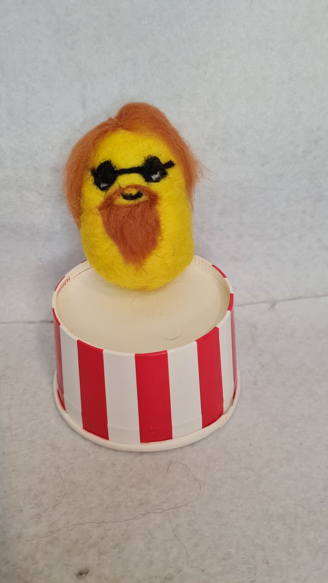 fullerfelts's tweet photo. John lemon.....🤫🤣🤦🏼‍♀️
#thebeatles #johnlennon #lennon #lemon #lemonpun #needlefelting #felt #yellow #crafty #craftismytherapy https://t.co/ljARjsJ2HG
