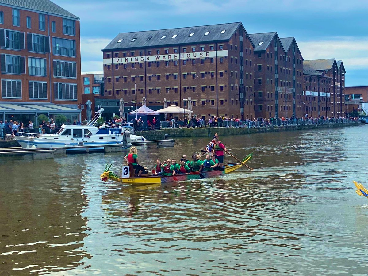 charliep73's tweet photo. Before it pissed it down got to see these lovely lot @YoungGlos do their Dragon Race thang…
#teamyg https://t.co/iKdW7q5sQP