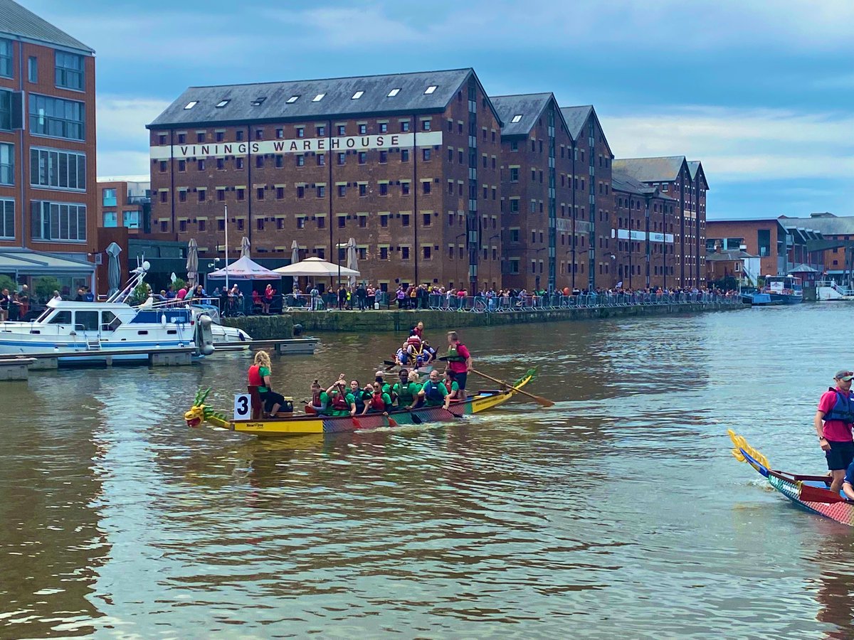 charliep73's tweet photo. Before it pissed it down got to see these lovely lot @YoungGlos do their Dragon Race thang…
#teamyg https://t.co/iKdW7q5sQP