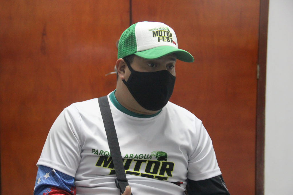 Telearagua's tweet photo. #15MAY
#Entérate
Sector Ecológico y Automotriz se integran en el Parques Aragua Motor Fest 2k22
https://t.co/oSp2Yyto4T
#Aragua https://t.co/TyYoiJGSwV