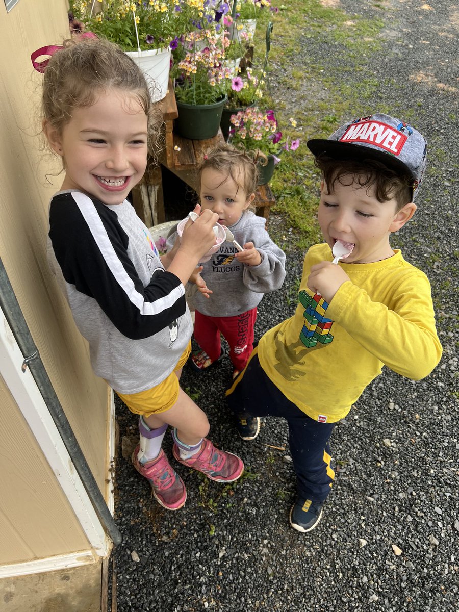 M_Hicks_MHS's tweet photo. Great weekend! Recognized Friday by @MonticelloGLAX as an educator. Amazing Saturday with some great men at our 1st 7v7 of the spring @MHSMustangfball . Strawberry 🍓 season fun with the family. Today heading to @MonticelloHigh to see @TonyMadeline &amp; her amazing students perform! https://t.co/plR4CzJkjM