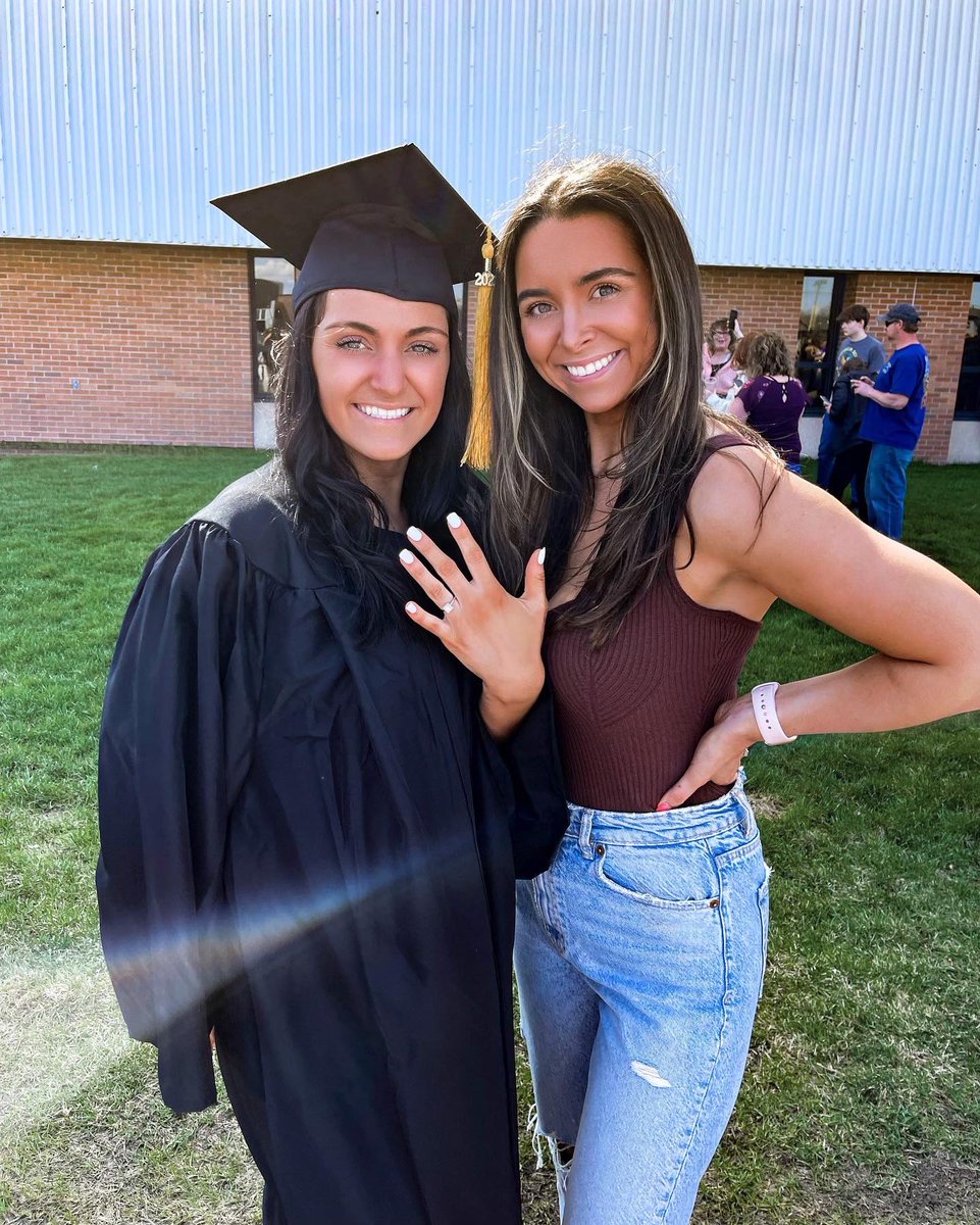 ciara_stocker's tweet photo. My little sis got engaged + graduated college all in the same day! Congrats, Steph ♡ https://t.co/kiurvmQXzF