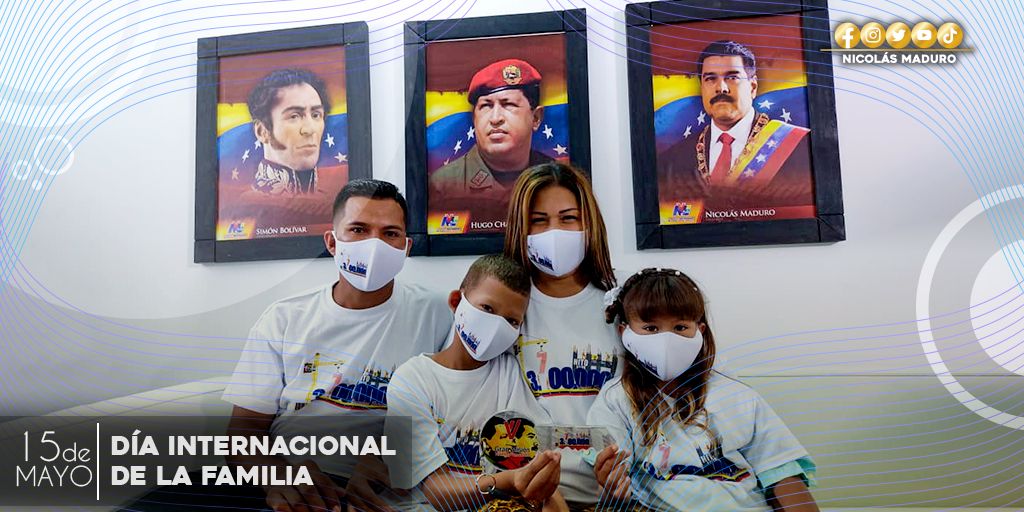 NicolasMaduro's tweet photo. En el Día Internacional de la Familia, es importante destacar la unión como un principio fundamental para el buen desarrollo del ser humano. El amor, la comprensión y el fortalecimiento de los valores deben ser la prioridad en los hogares de la Patria. https://t.co/9FcY6xdkDT