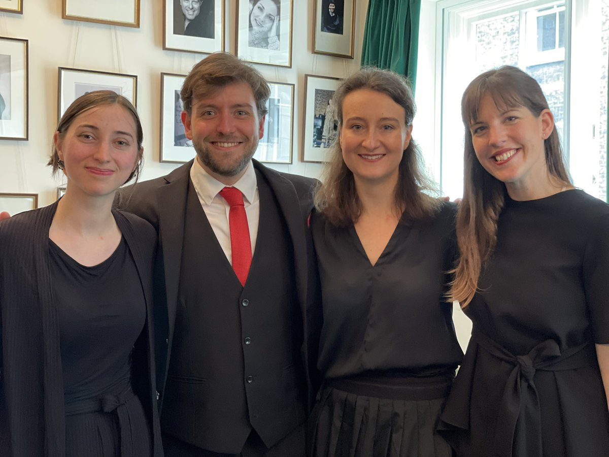 A very special Sunday catching up with my friends the  <a href="/JubileeQuartet/">Jubilee Quartet</a> at <a href="/wigmore_hall/">Wigmore Hall</a> and hearing them play #Schubert with fierce intelligence and wonderful fiery passion 🎶🎶
