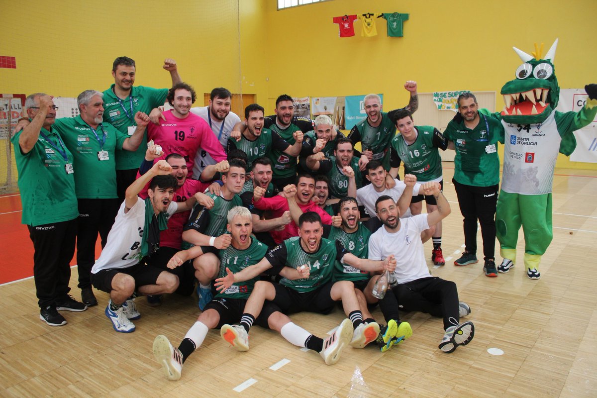 UB_Lavadores's tweet photo. ¡Somos de Primera Nacional!!!
#UBL #letsgolavadores #fgbalonman #federacionespañolabalonmano #ConcellodeVigo #deportegalego #NON #XuntadeGalicia #DeputacióndePontevedra #grupocdec #gadis #sousas #rodosa https://t.co/y6n9vGhzbM