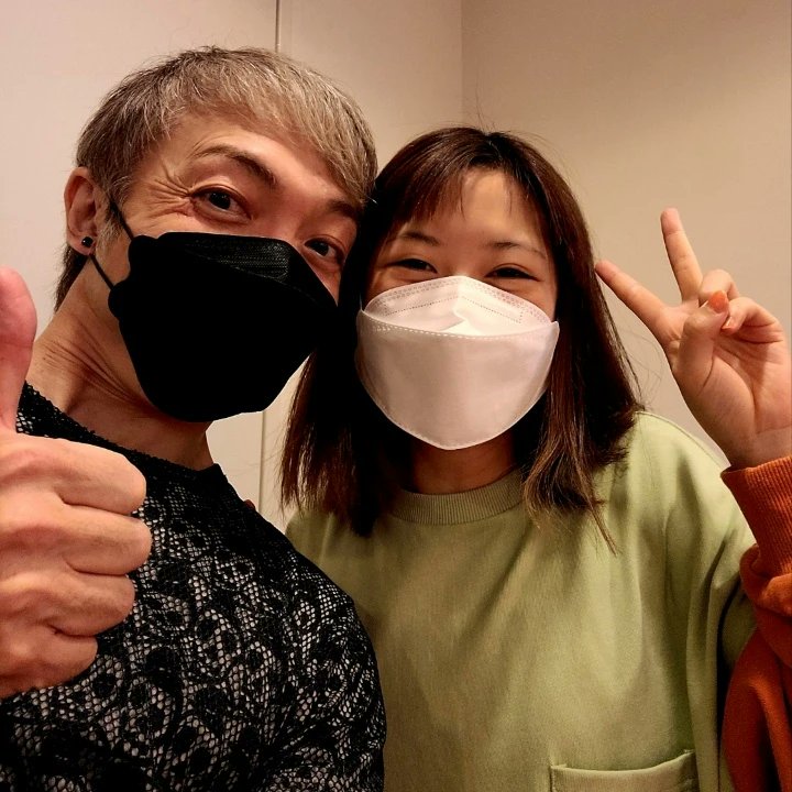 tatesama's tweet photo. THE PARLOR 全公演を無事に終えることが出来ました。お越しいただいたお客様方に感謝です。
そして2ヵ月間ともに歩んできた共演者のるりるり、花乃ちゃん、剣さん、理恵ちゃん、坂ケンさん、たっくん、そして演出の香先輩、バンドメンバー、スタッフの方々に感謝です。
ありがとうございました！ https://t.co/I9k7PRgpvL