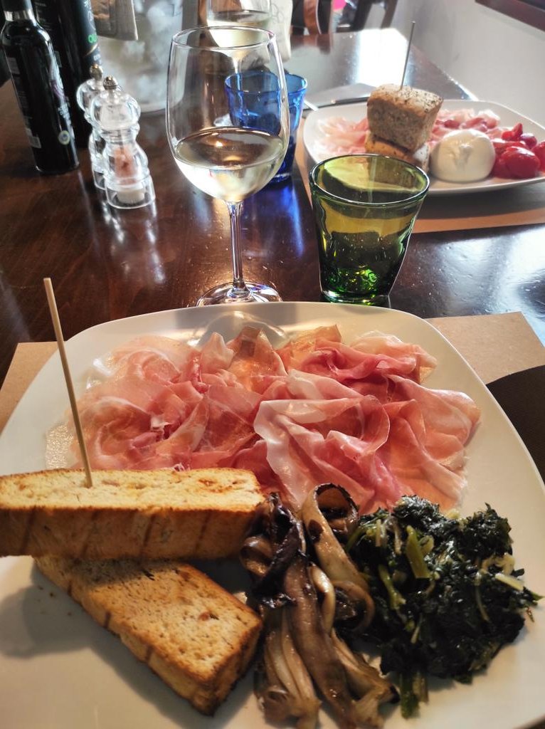 delfina 🐦 tweet media