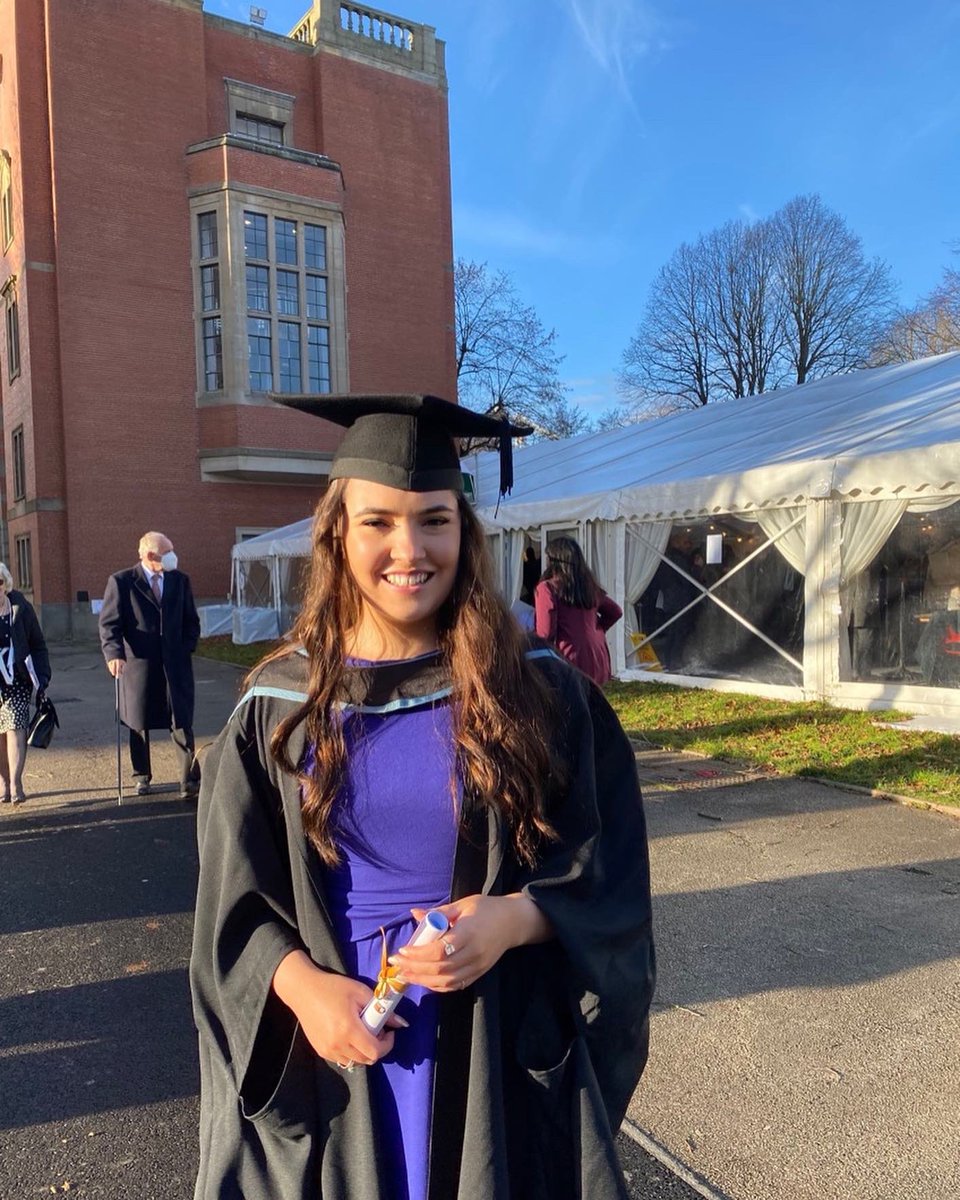 LilyProtheroBSc's tweet photo. Couldn’t let the year go by without acknowledging my grad! In Dec I graduated @FTV_Birmingham👩🏻‍🎓 This MA involved: producing a 25 min doc on Criminal Profiling; a placement at @AtlasofBham; @WeAreALBERT Award; @f1rst_option Safety Certification; @UKScreenSkills Covid Production… https://t.co/k7JsXvrnwo