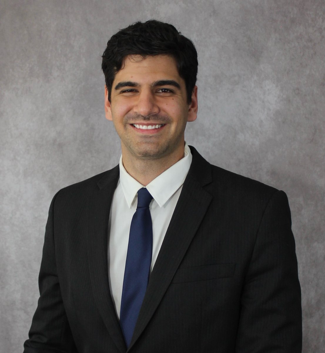 Hey #ophthotwitter! I'm Anthony Oganov, a rising MS4 at Renaissance School of Medicine in Stony Brook, NY. Grateful to be applying to the greatest specialty this year. I've met some amazing people in the past few months, and I'm excited to meet more in #ophthalmology. Let's talk!