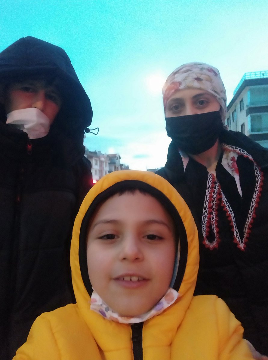 Aynurzd27467240's tweet photo. Syn büyüklerim bunlar sizinde evlatlarınız gözleri yaşlı boyunları bükük arkamda bırakmayacağınıza inanıyorum

Mahkumlara umutolun https://t.co/fBqbvxRgB9