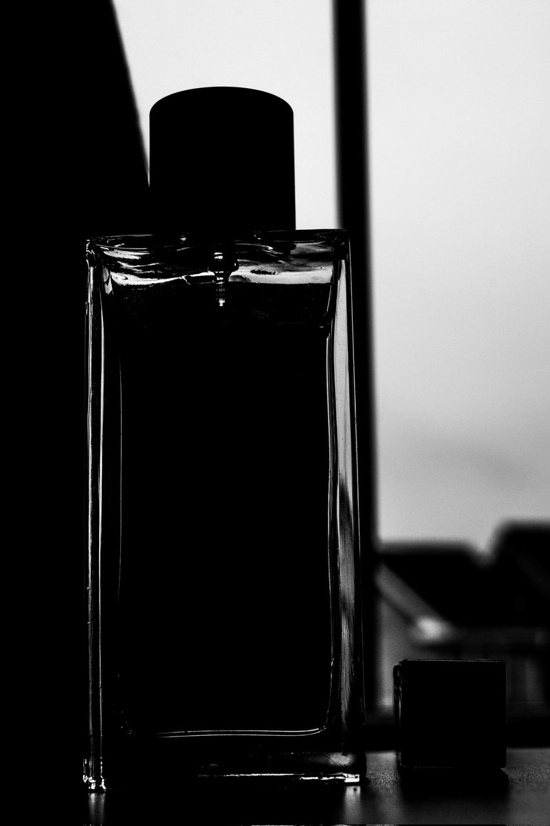 difanation's tweet photo. Hi everyone,  today I was doing some test shoots with natural night, what about you ? #productphotography #naturallight #sonya1 https://t.co/CJ5vCuy3zh